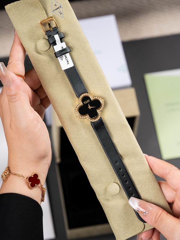 Van Cleef & Arpels 29.7mm 06 (9)