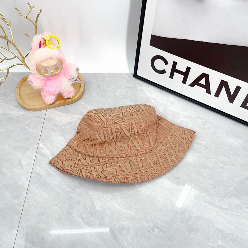 Versace hat dx (520)