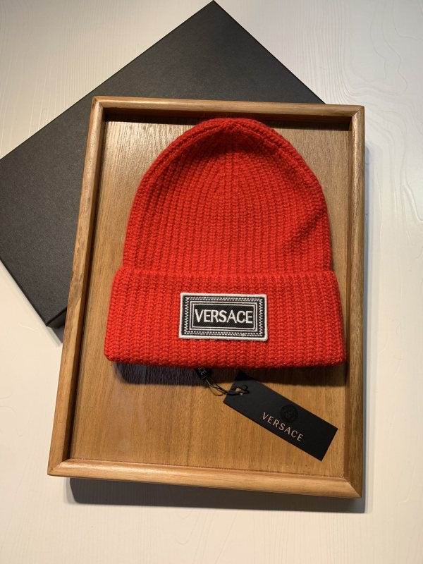 Versace hat hm (4)