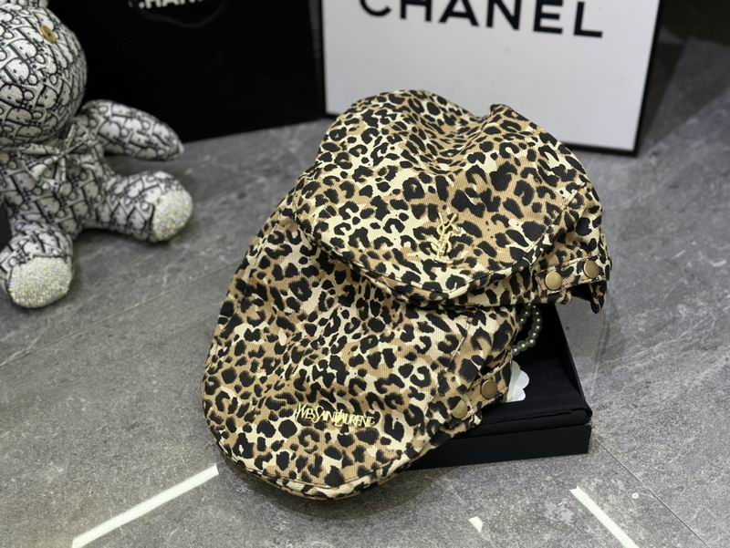 YSL beret dx (190)