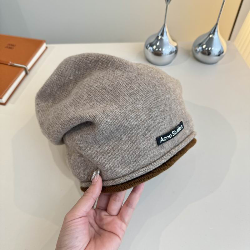 Acne hat (1048)