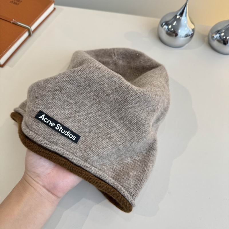Acne hat (1049)