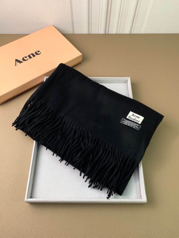 Acne scarf hm (16)