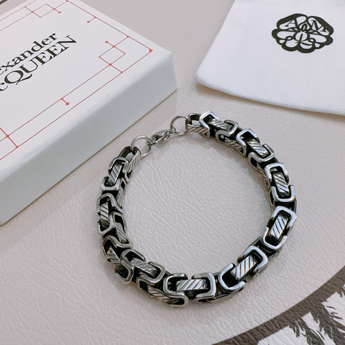 Alexander Bracelet 07yxq20 (3)
