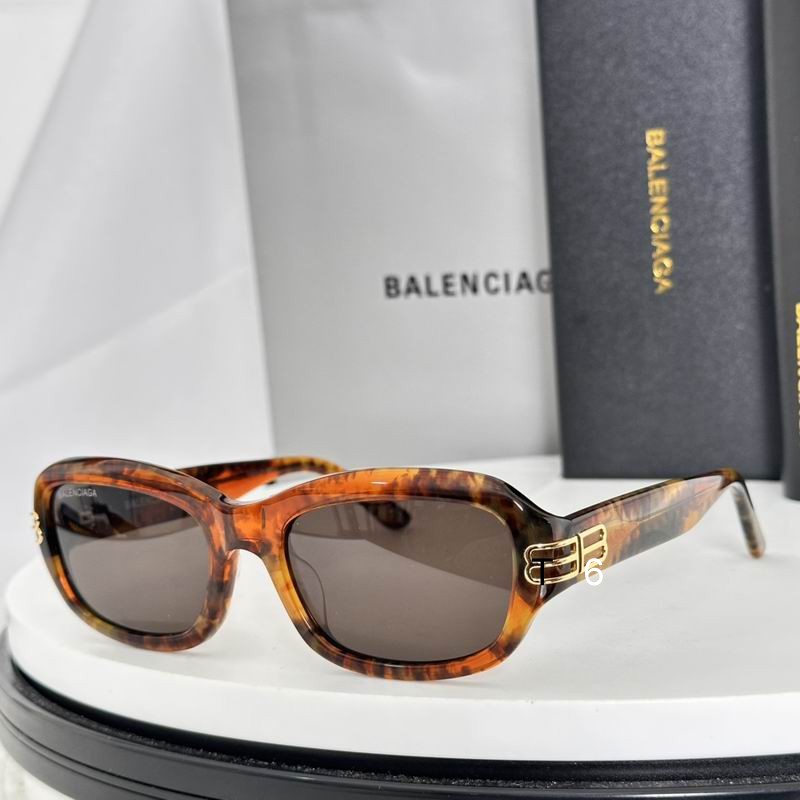 BALENCIAG BB0471SK 55 19-140 E02