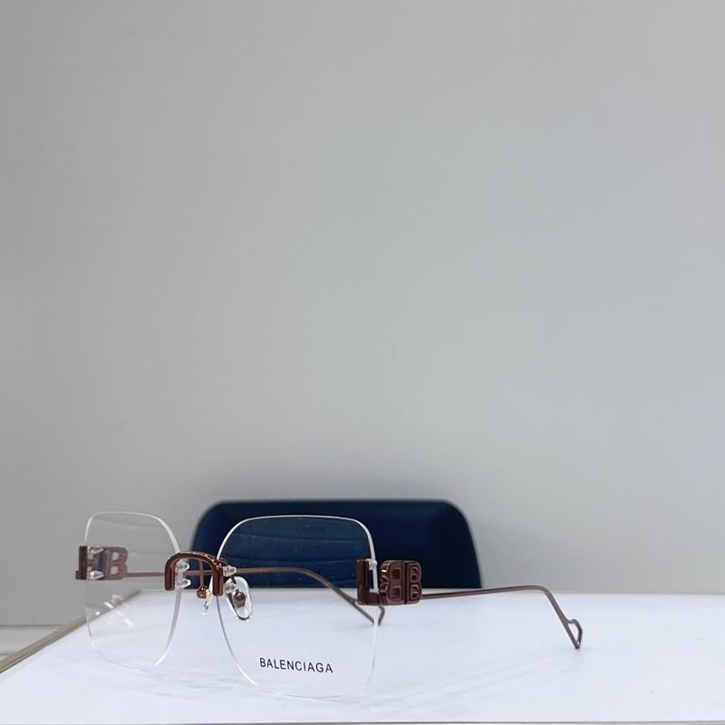 BALENCIAGA MODEL 59 17 140 g05