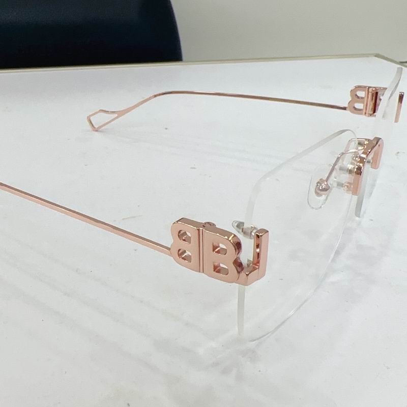 BALENCIAGA MODEL 59 17 140 g08