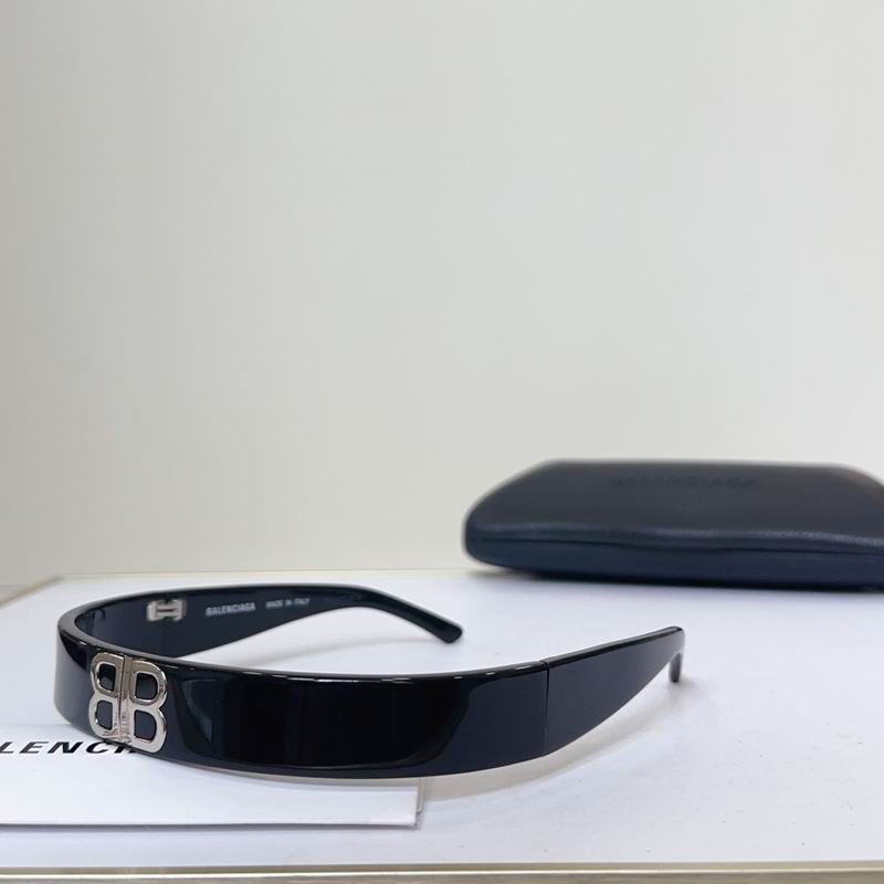 Balenciaga BB804337 140-135 G03