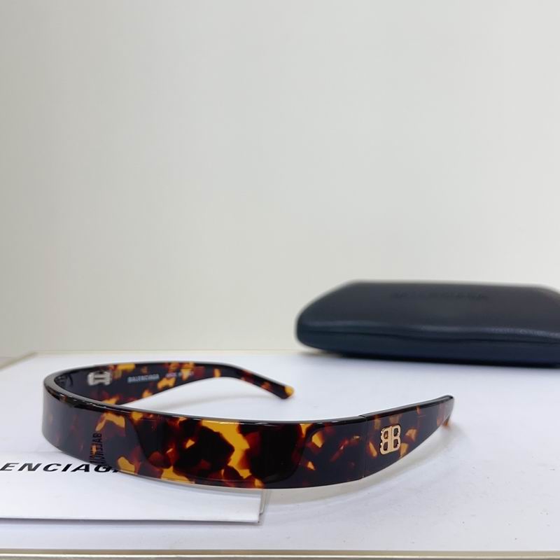 Balenciaga BB804337 140-135 G05