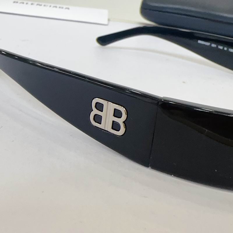 Balenciaga BB804337 140-135 G08