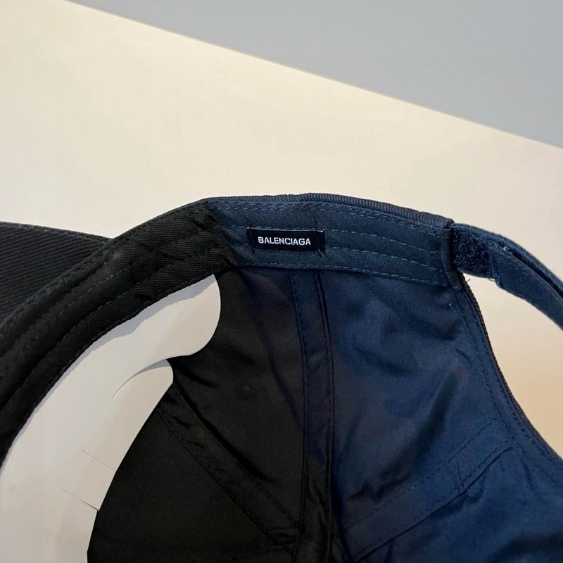 Balenciaga Cap (1015)