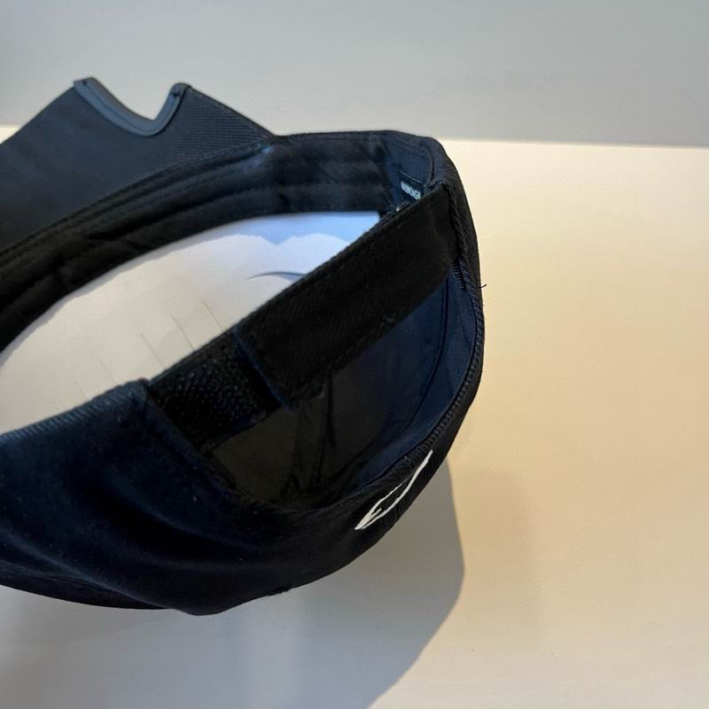 Balenciaga Cap (1016)
