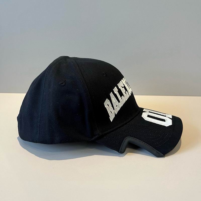 Balenciaga Cap (1018)