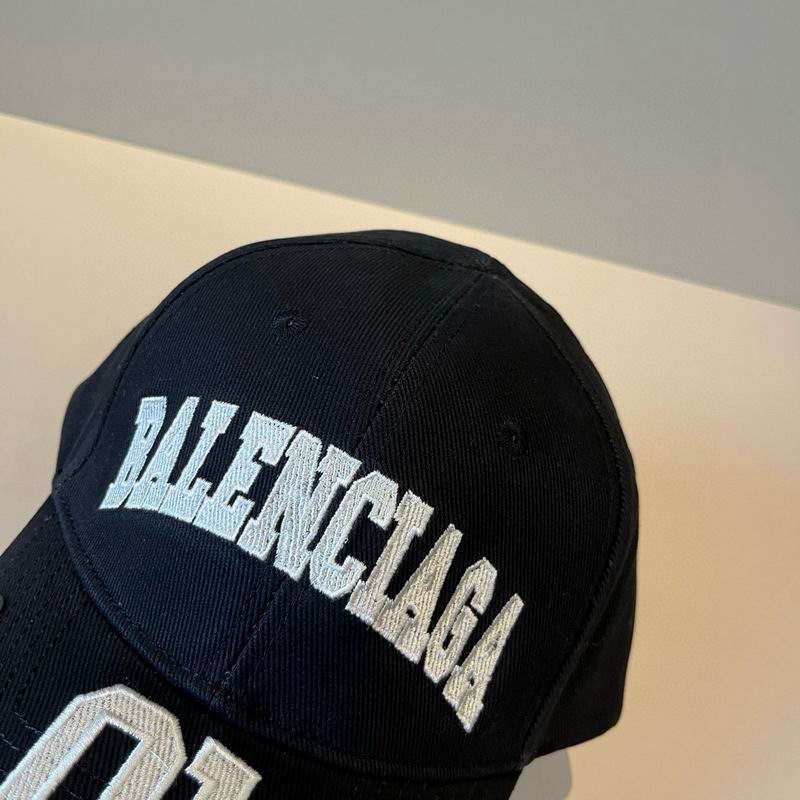 Balenciaga Cap (1021)