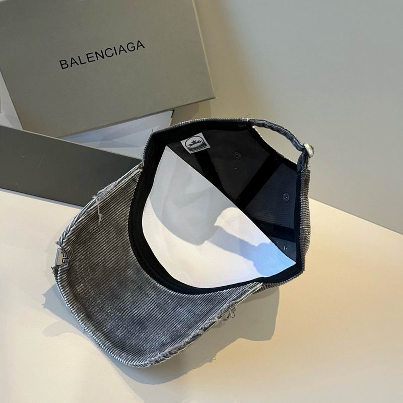 Balenciaga Cap (889)