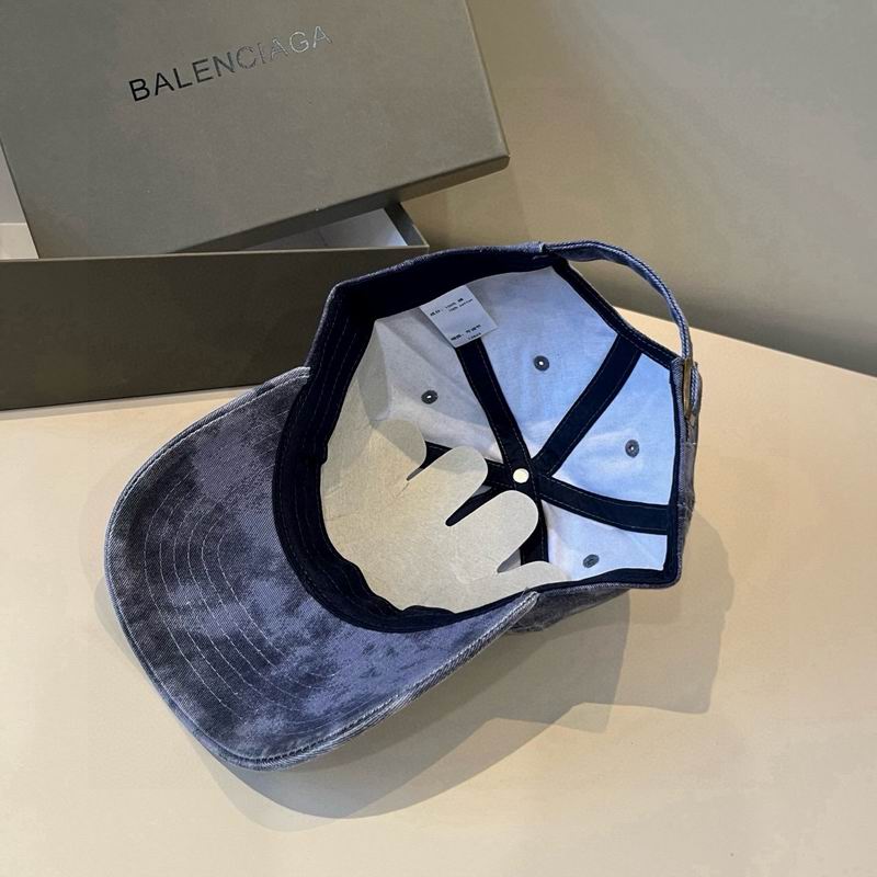 Balenciaga Cap (923)