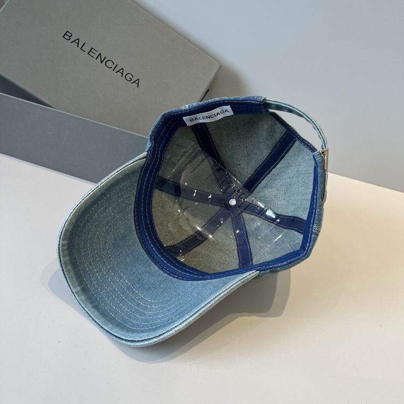 Balenciaga Cap (931)