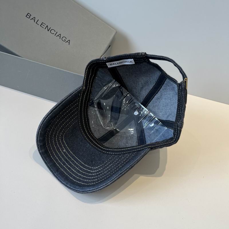 Balenciaga Cap (947)