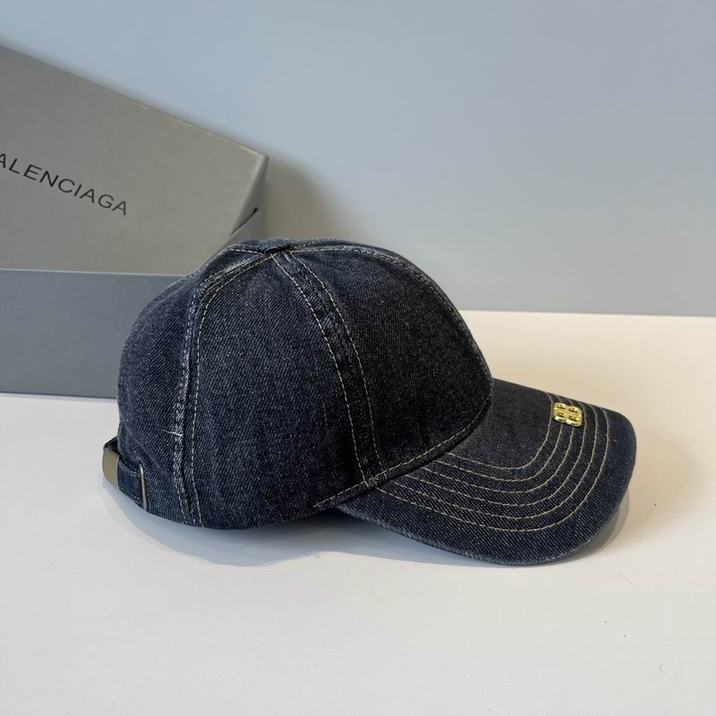 Balenciaga Cap (950)