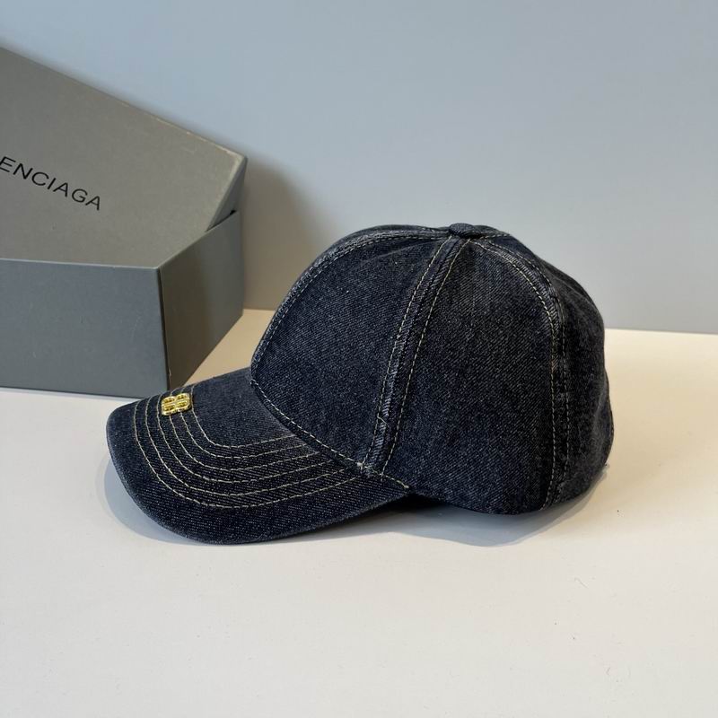 Balenciaga Cap (951)