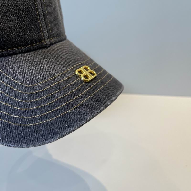 Balenciaga Cap (965)