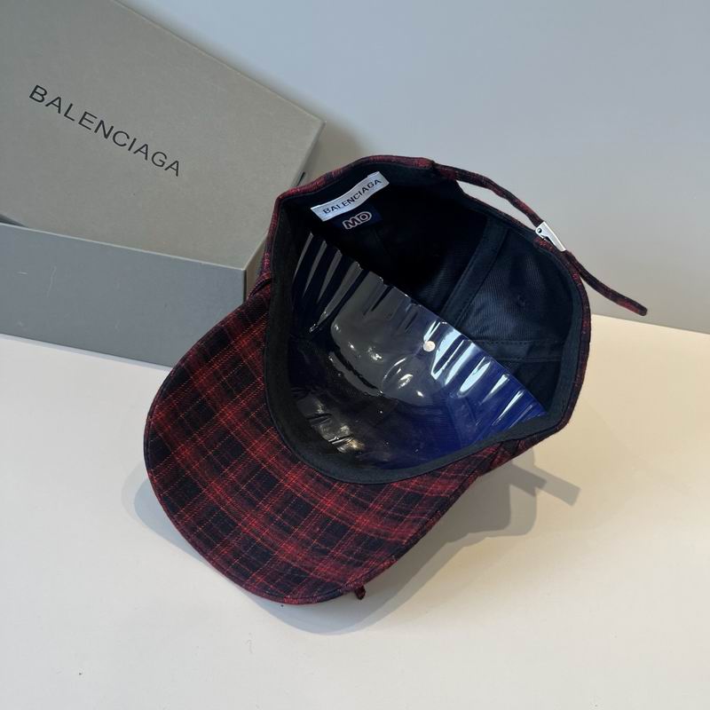 Balenciaga Cap (988)