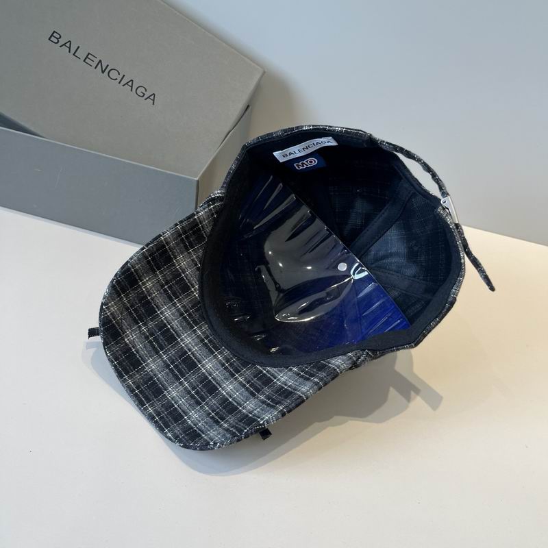 Balenciaga Cap (997)