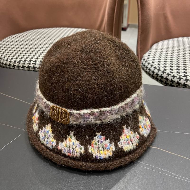 Balenciaga hat (460)