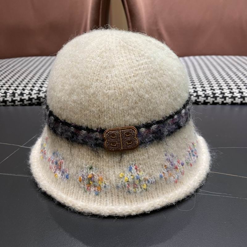 Balenciaga hat (492)