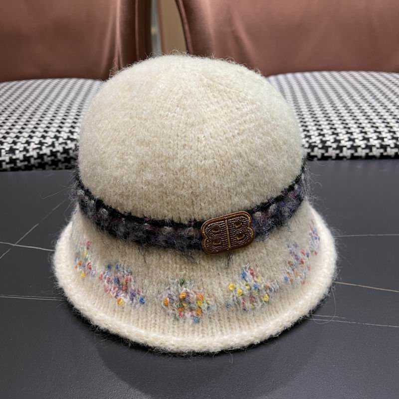 Balenciaga hat (493)