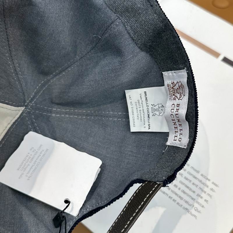 Brunello Cucinelli cap dx (279)
