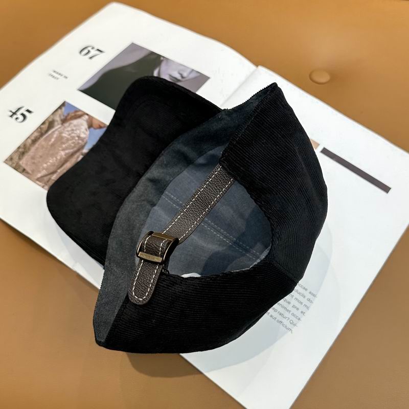 Brunello Cucinelli cap dx (310)