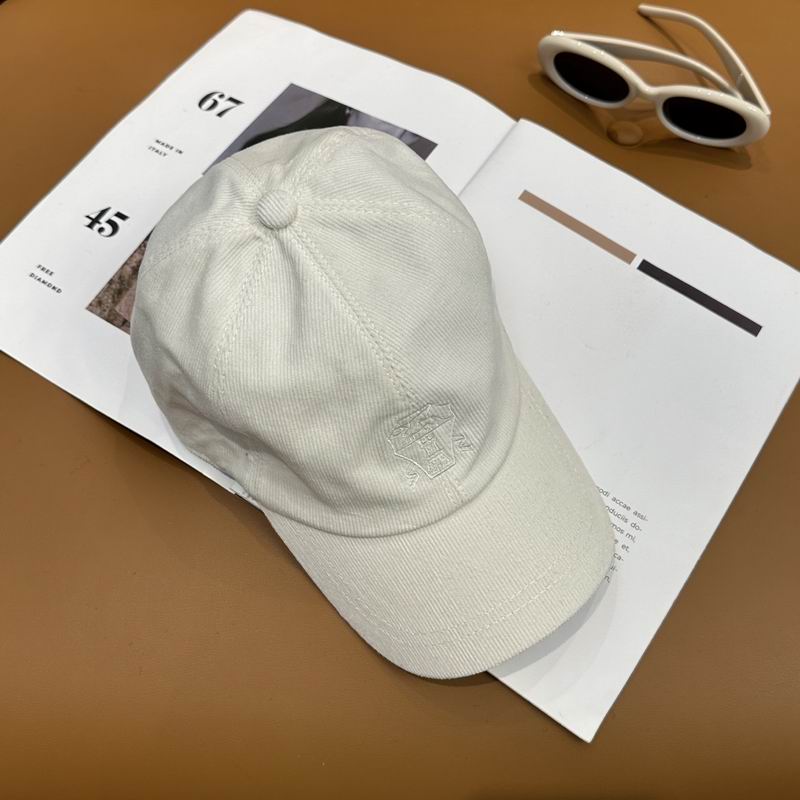 Brunello Cucinelli cap dx (314)