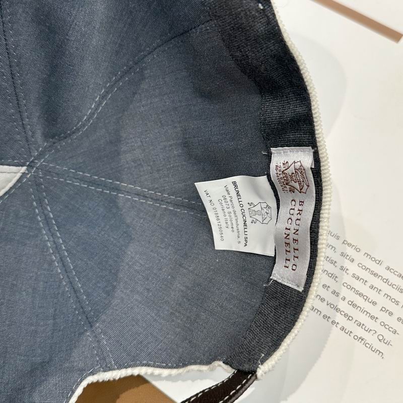 Brunello Cucinelli cap dx (315)