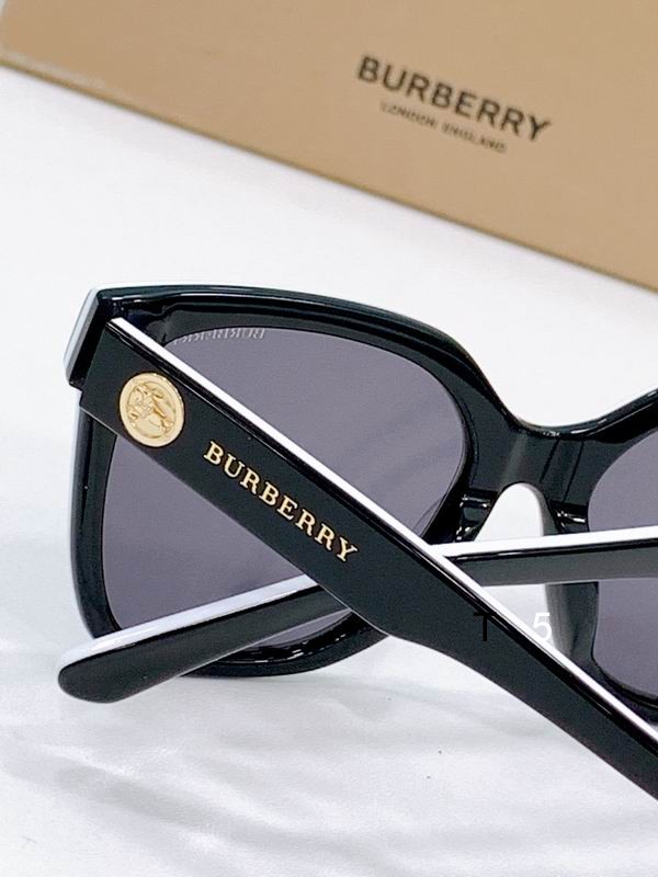 Burberry BE2443 53 18-145 F09