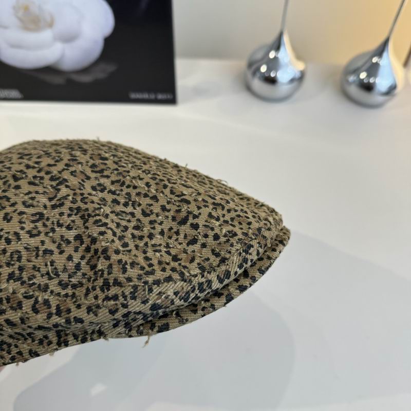 Burberry Beret (384)