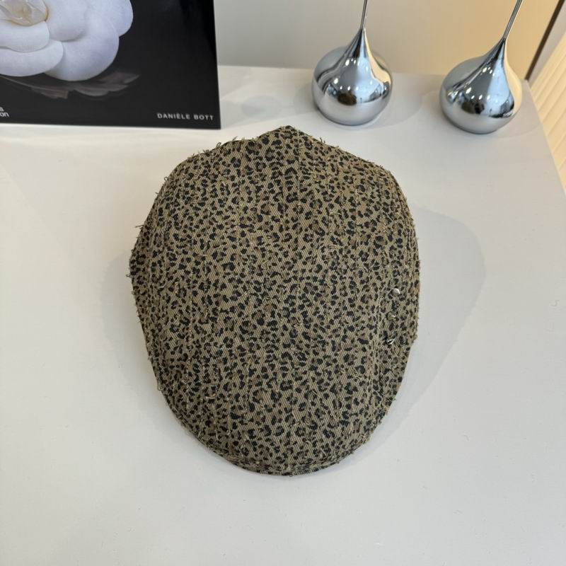 Burberry Beret (389)