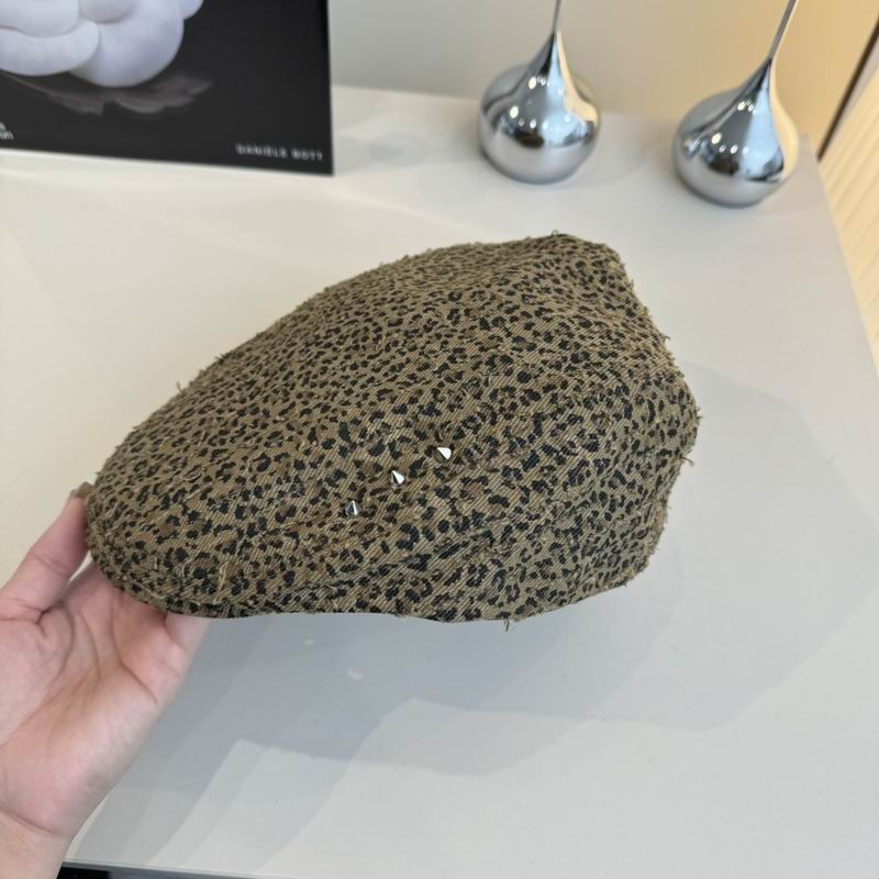 Burberry Beret (391)