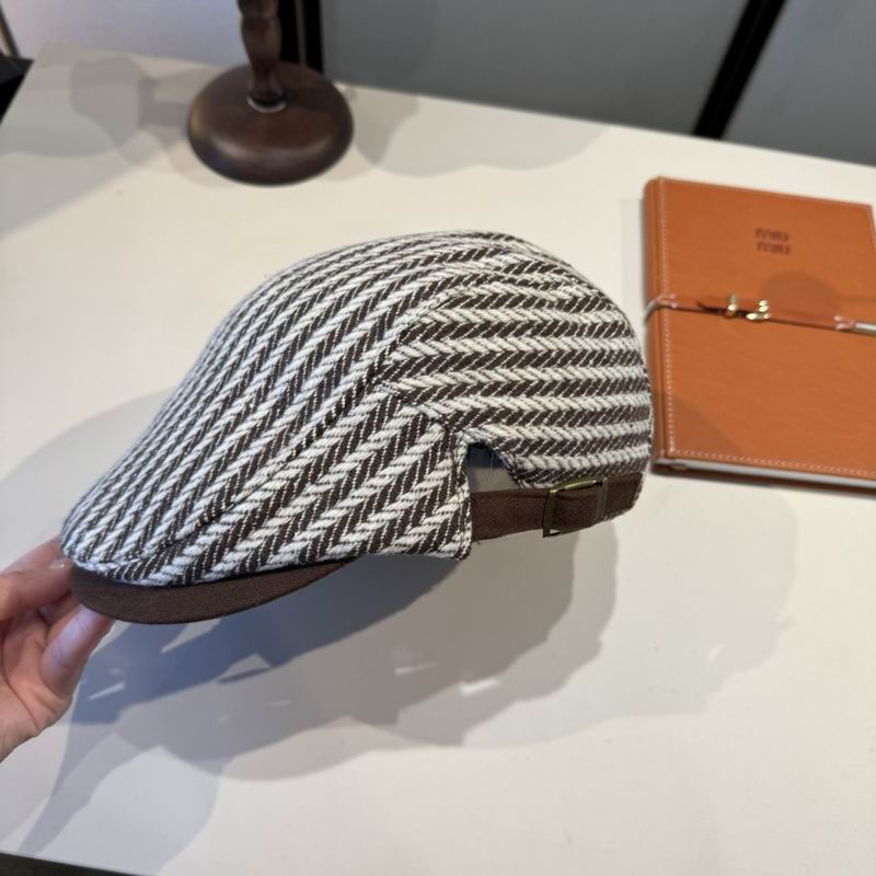 Burberry Beret (573)