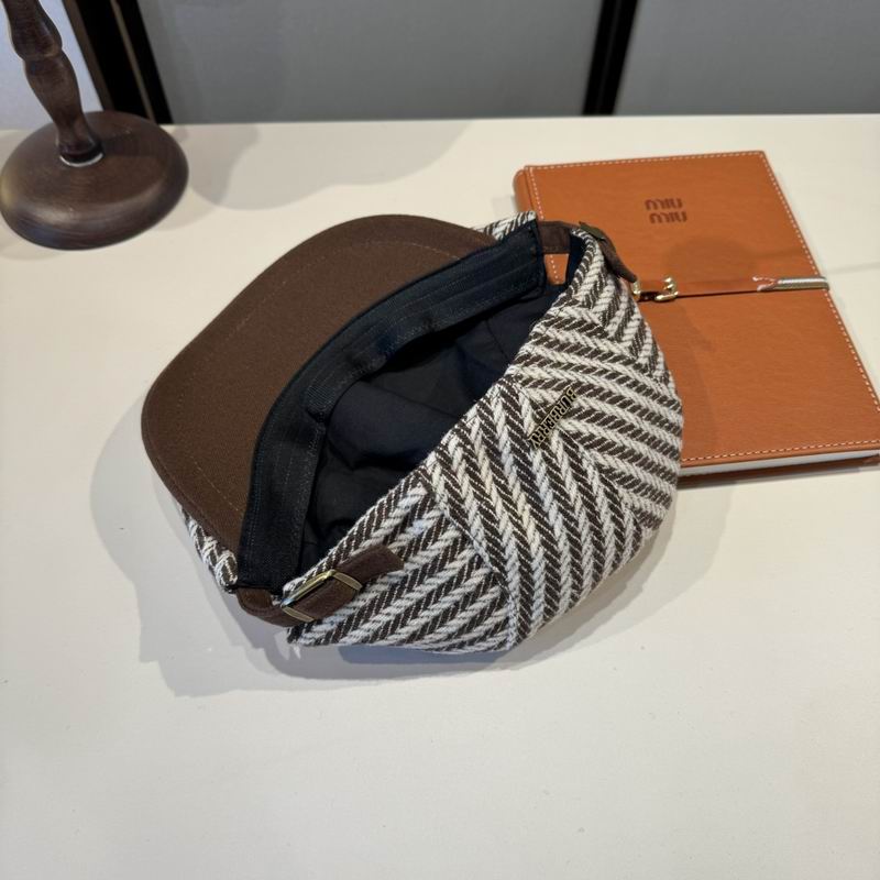 Burberry Beret (576)