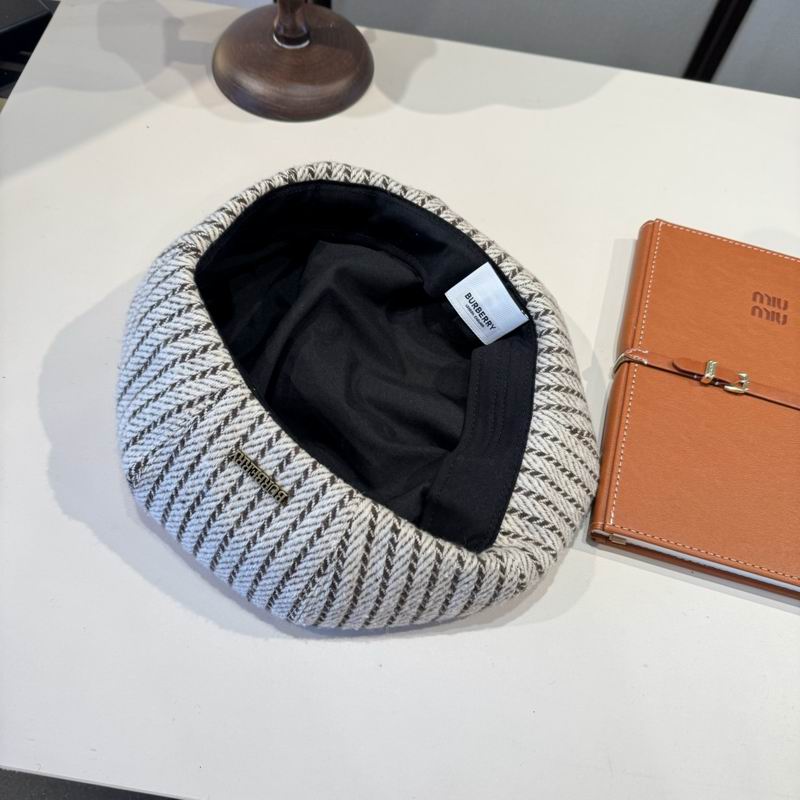 Burberry Beret (581)