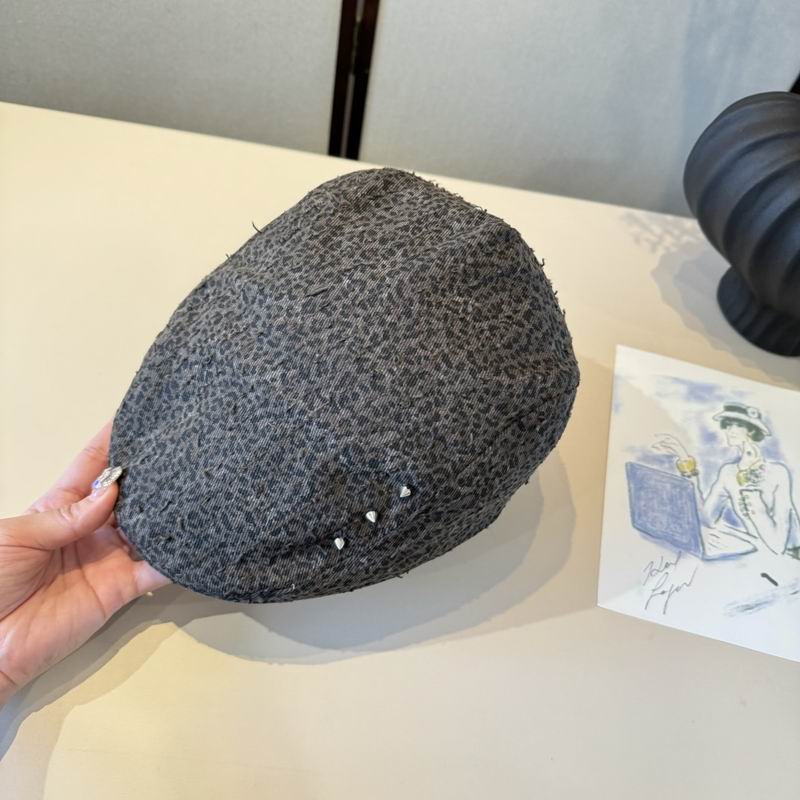Burberry Beret (624)