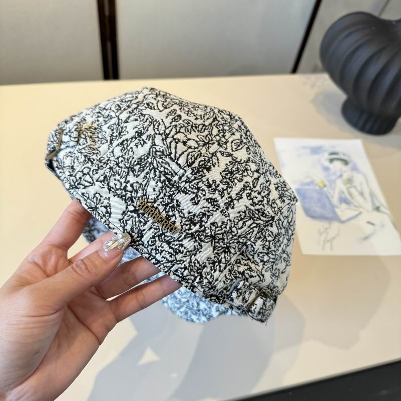 Burberry Beret (631)