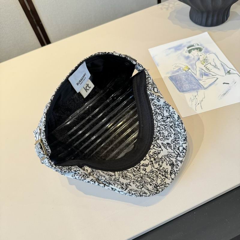 Burberry Beret (634)