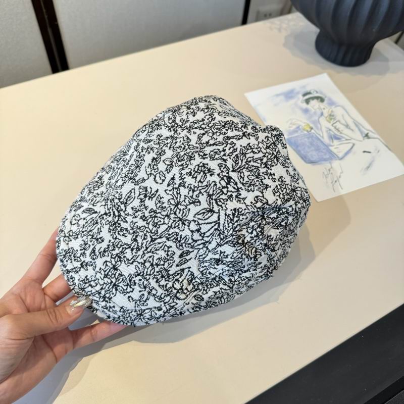 Burberry Beret (636)