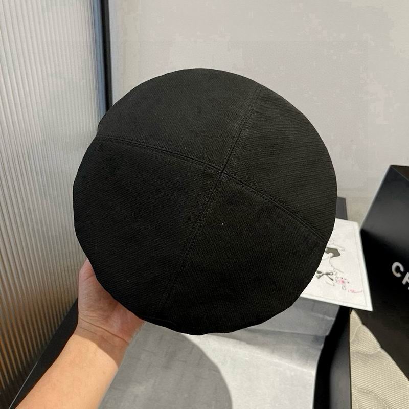 Burberry Beret (744)