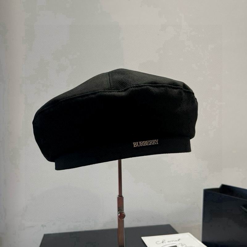 Burberry Beret (750)