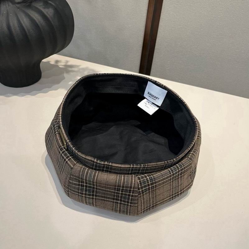 Burberry Beret (829)