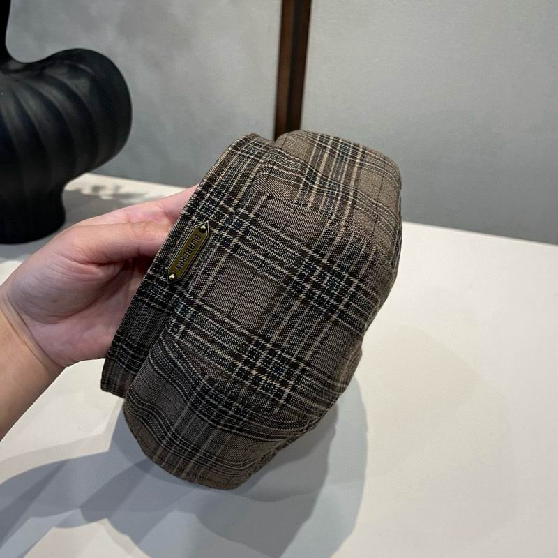 Burberry Beret (830)