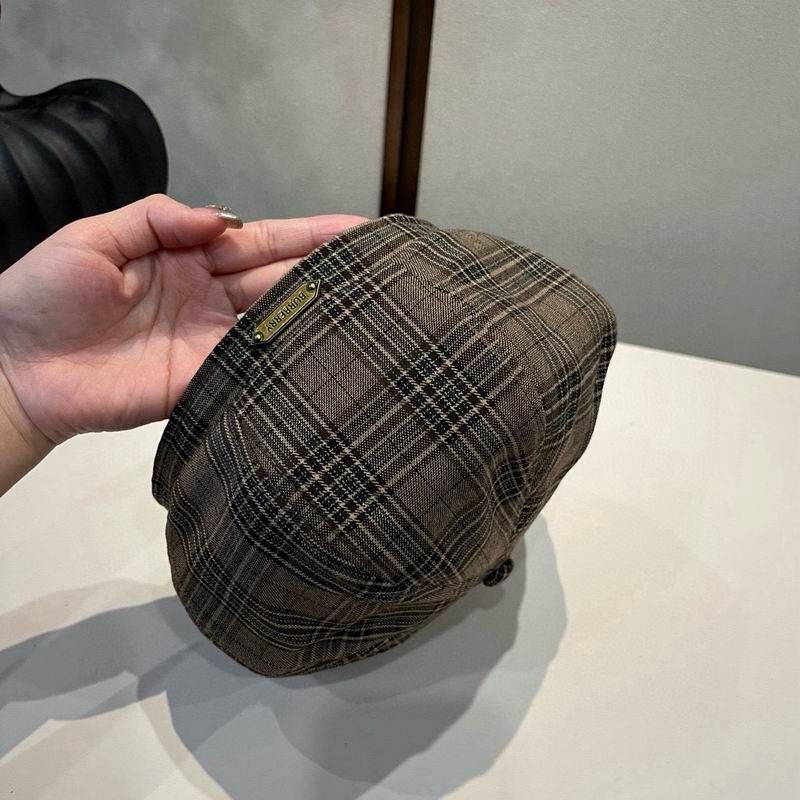 Burberry Beret (833)